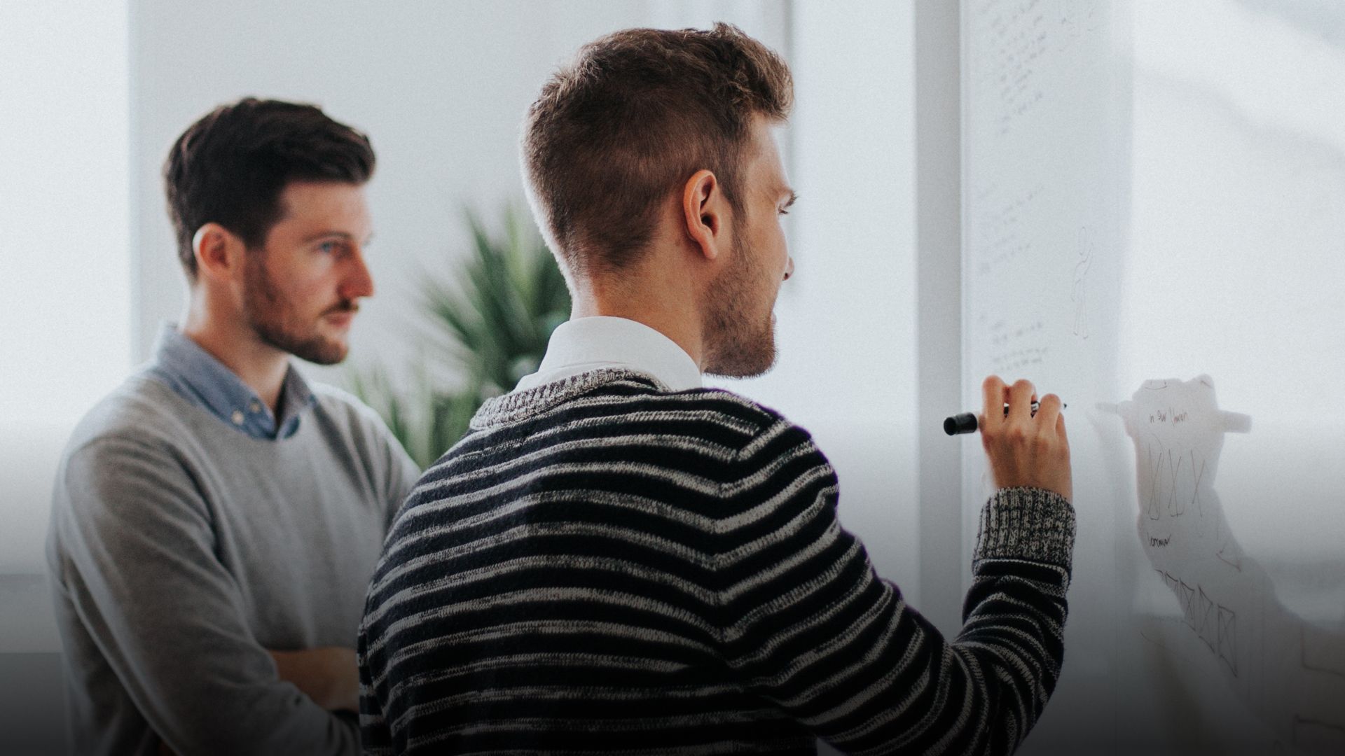 Kollegen entwickeln Strategien, um Marken digital erlebbar zu machen